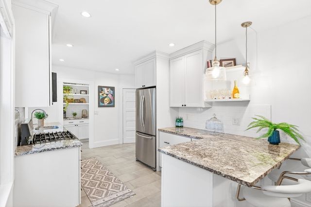 6 Brattle St 6, Arlington, MA 02476