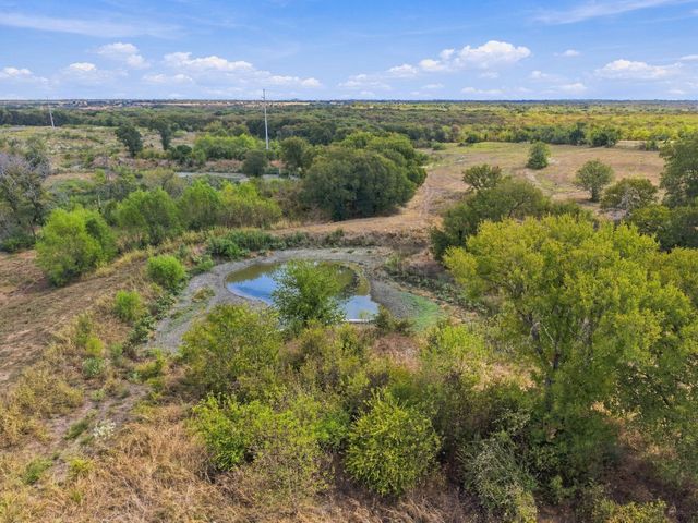 254 N Cooke Road, Ennis, TX 75119