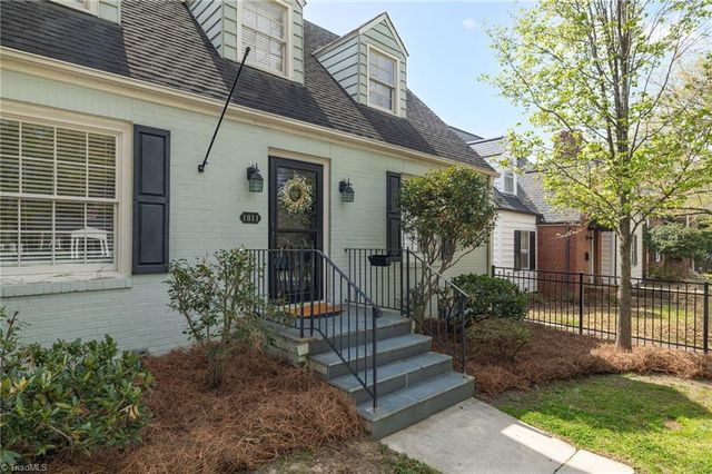 1811 W Friendly Avenue, Greensboro, NC 27403