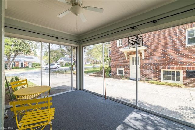 1811 W Friendly Avenue, Greensboro, NC 27403