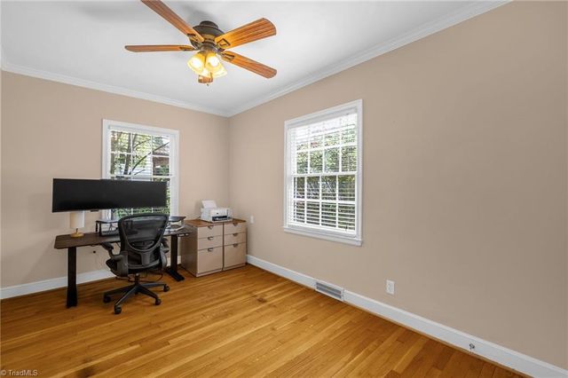 1811 W Friendly Avenue, Greensboro, NC 27403