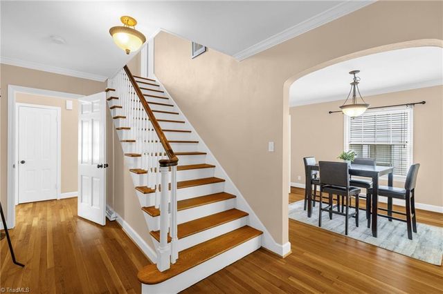 1811 W Friendly Avenue, Greensboro, NC 27403