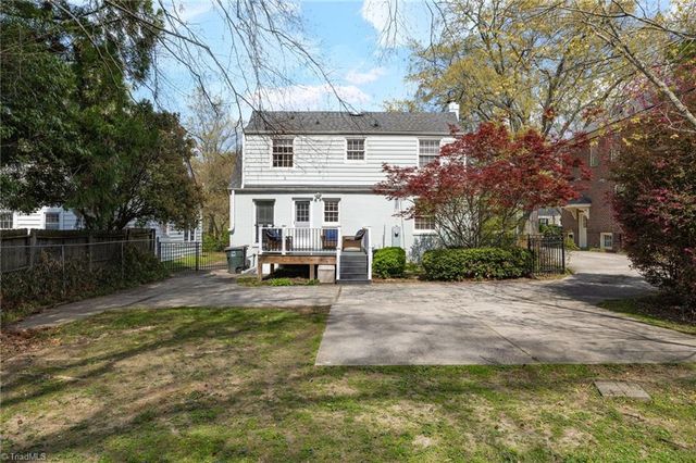 1811 W Friendly Avenue, Greensboro, NC 27403