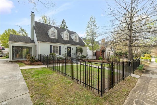 1811 W Friendly Avenue, Greensboro, NC 27403