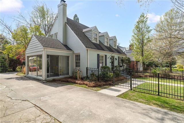 1811 W Friendly Avenue, Greensboro, NC 27403