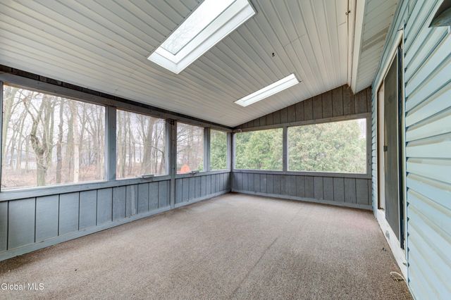 102 Rapple Drive, Colonie, NY 12205