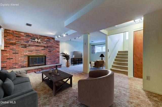 102 Rapple Drive, Colonie, NY 12205