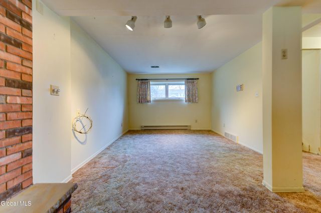 102 Rapple Drive, Colonie, NY 12205