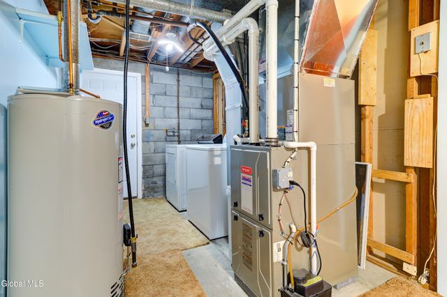 102 Rapple Drive, Colonie, NY 12205