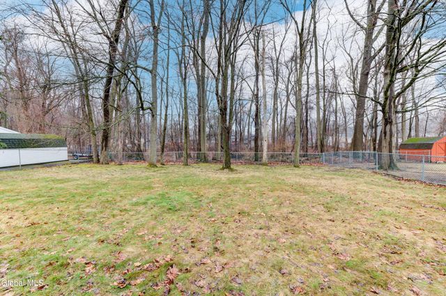 102 Rapple Drive, Colonie, NY 12205