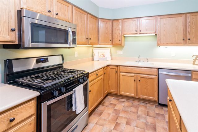 327 Cottonwood Lane, Saline, MI 48176