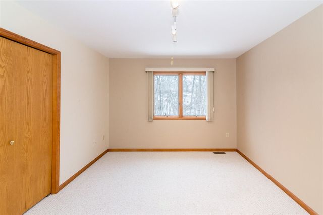 327 Cottonwood Lane, Saline, MI 48176