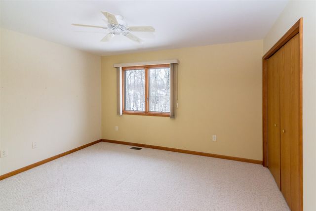 327 Cottonwood Lane, Saline, MI 48176