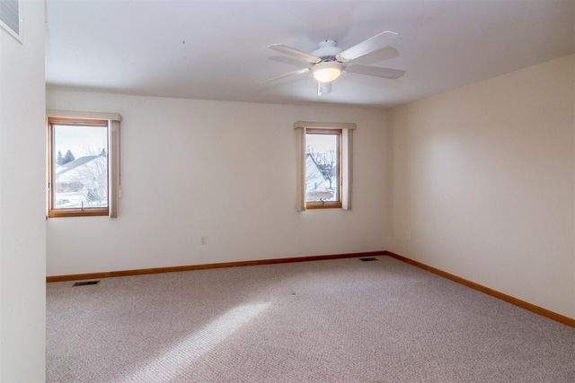 327 Cottonwood Lane, Saline, MI 48176