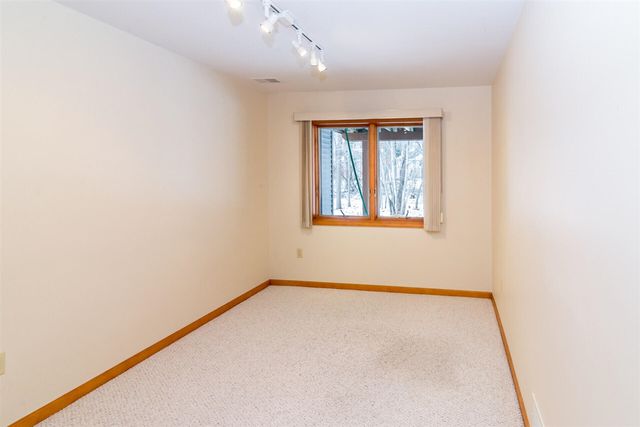 327 Cottonwood Lane, Saline, MI 48176