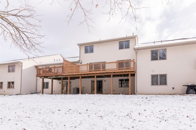 327 Cottonwood Lane, Saline, MI 48176