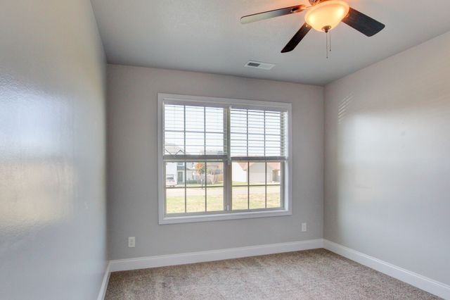 567 Tracy Ln, Clarksville, TN 37040