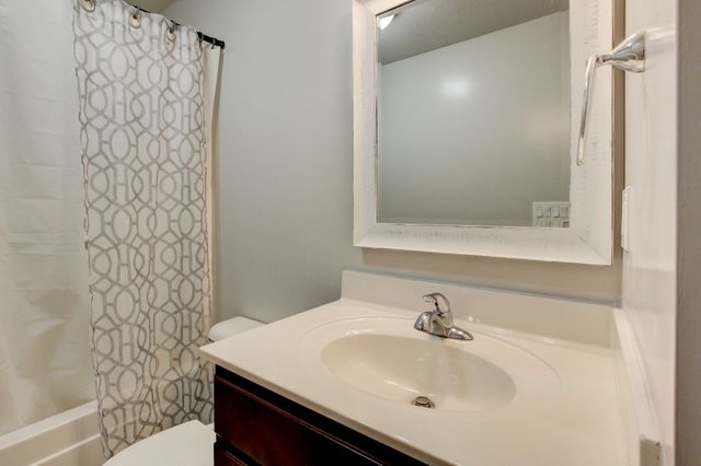 567 Tracy Ln, Clarksville, TN 37040