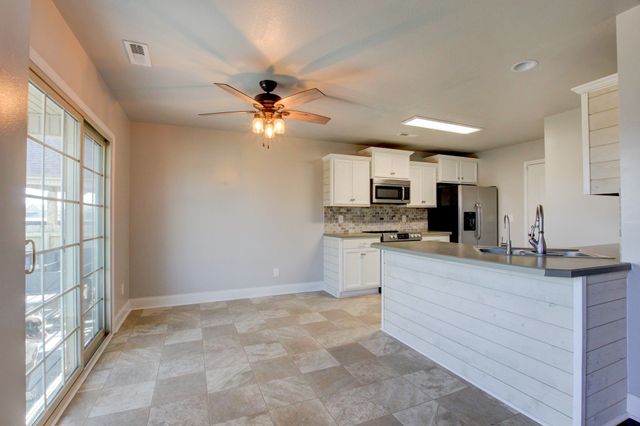 567 Tracy Ln, Clarksville, TN 37040