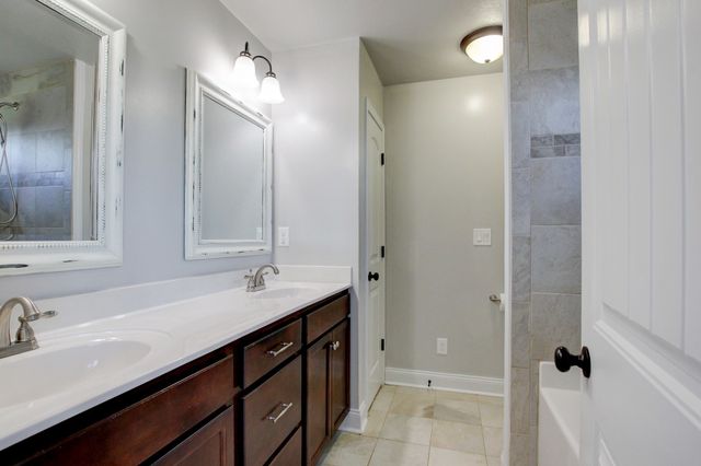 567 Tracy Ln, Clarksville, TN 37040