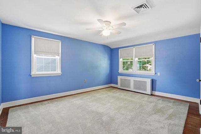 3827 PARK AVE, Schnecksville, PA 18078