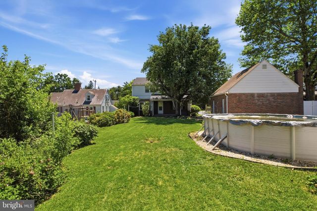 3827 PARK AVE, Schnecksville, PA 18078