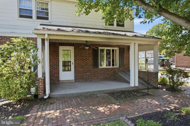 3827 PARK AVE, Schnecksville, PA 18078