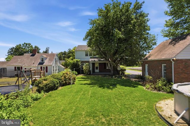 3827 PARK AVE, Schnecksville, PA 18078