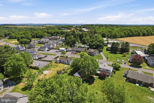 3827 PARK AVE, Schnecksville, PA 18078