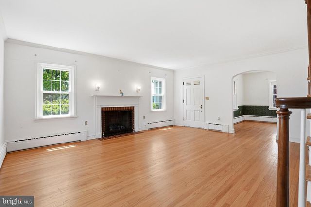 3827 PARK AVE, Schnecksville, PA 18078