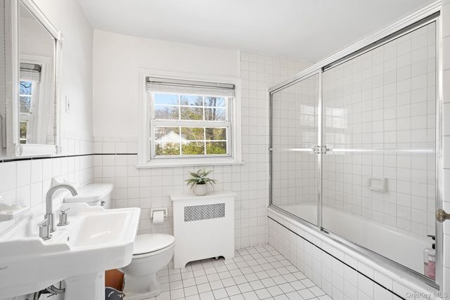 27 Valley Road, Scarsdale, NY 10583