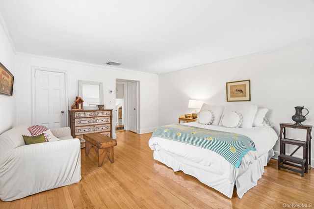 27 Valley Road, Scarsdale, NY 10583