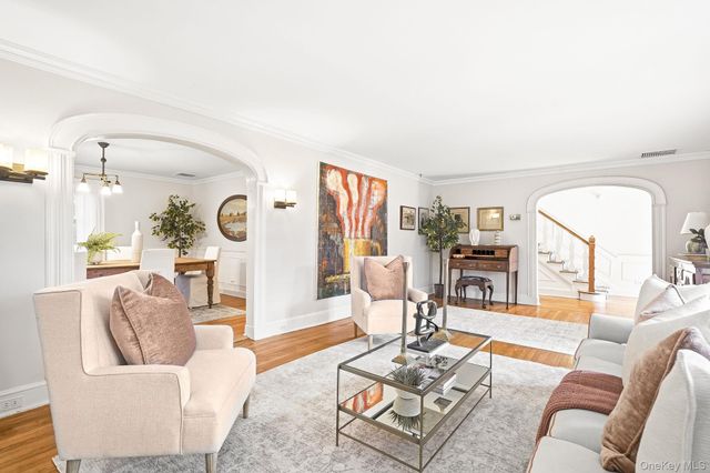 27 Valley Road, Scarsdale, NY 10583