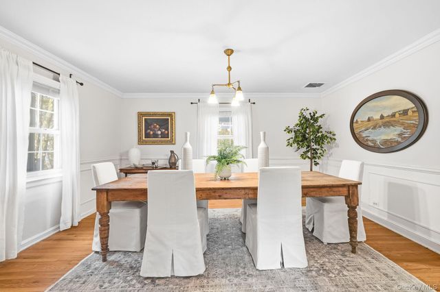 27 Valley Road, Scarsdale, NY 10583