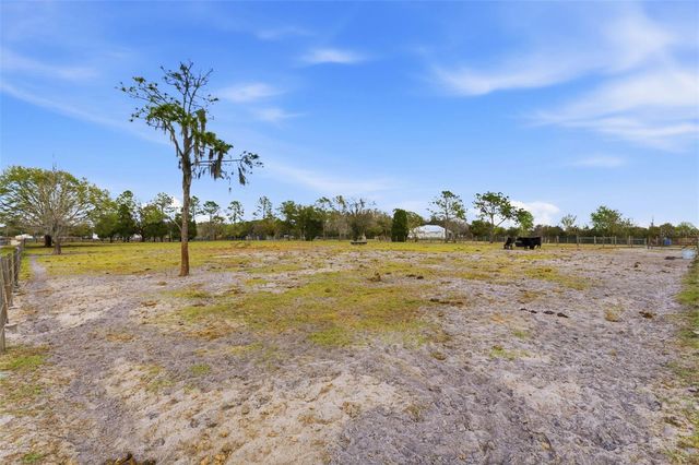 7607 KINARD RD, Plant City, FL 33565