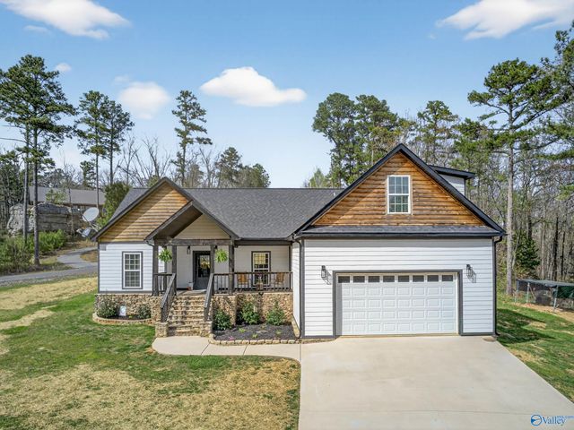 215 Wilson Road, Scottsboro, AL 35769
