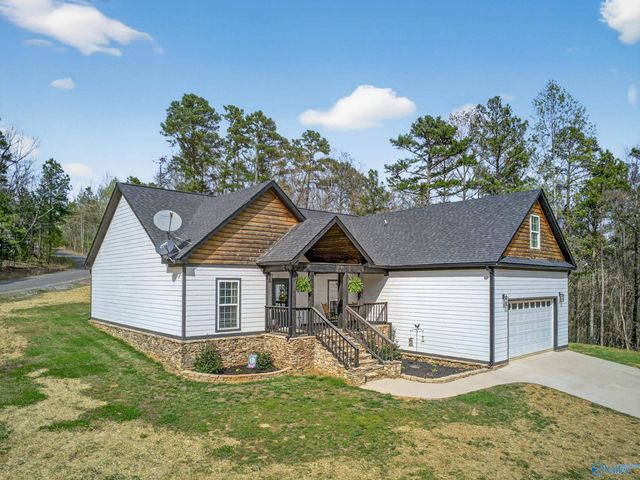 215 Wilson Road, Scottsboro, AL 35769