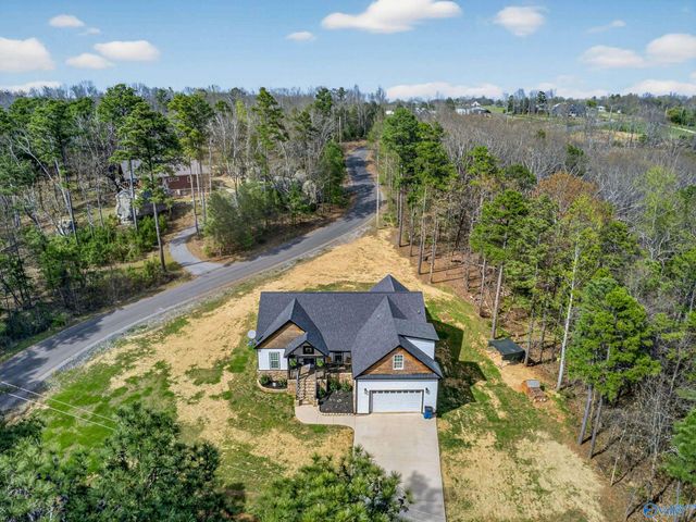 215 Wilson Road, Scottsboro, AL 35769