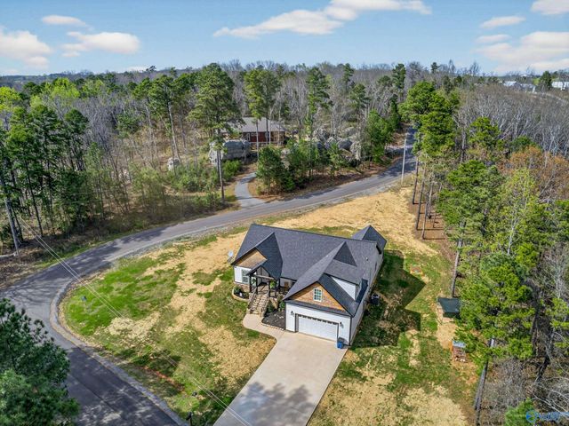 215 Wilson Road, Scottsboro, AL 35769
