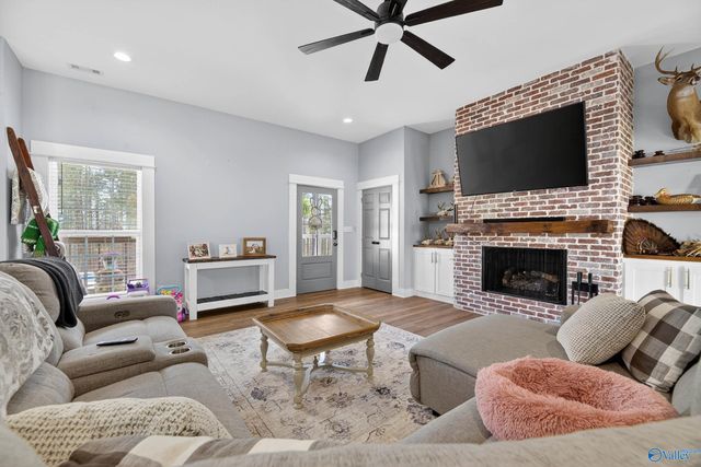 215 Wilson Road, Scottsboro, AL 35769