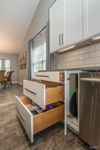 563 Beacon Point Lane, Wildwood, MO 63040