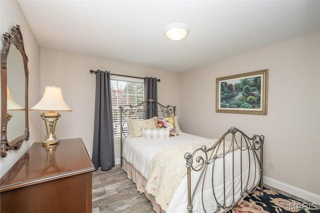 563 Beacon Point Lane, Wildwood, MO 63040