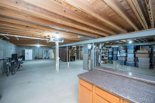 563 Beacon Point Lane, Wildwood, MO 63040