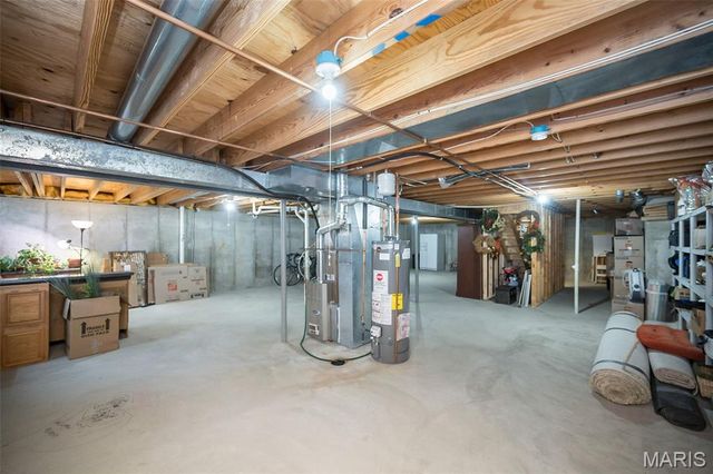 563 Beacon Point Lane, Wildwood, MO 63040