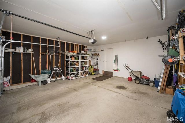 563 Beacon Point Lane, Wildwood, MO 63040