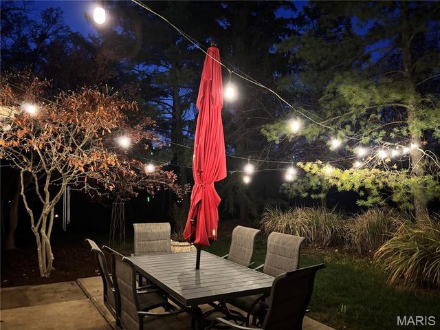 563 Beacon Point Lane, Wildwood, MO 63040