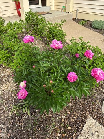 563 Beacon Point Lane, Wildwood, MO 63040