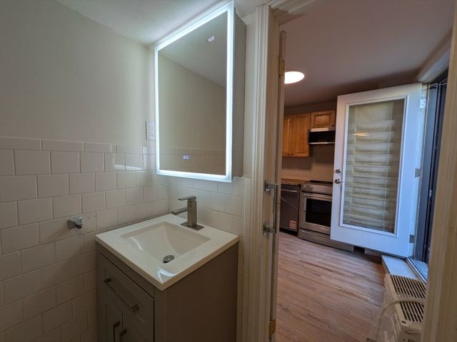 263 Highland Ave 1, Somerville, MA 02144
