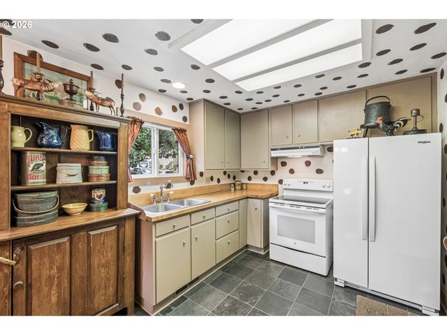 4534 Ne 78TH Pl, Portland, OR 97218
