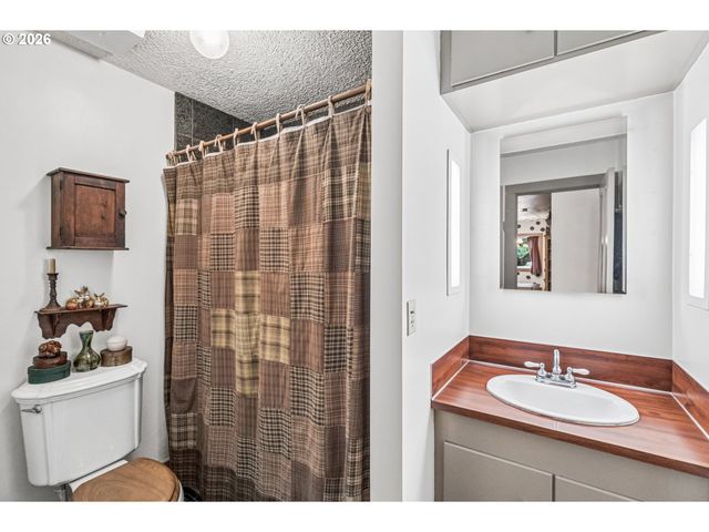 4534 Ne 78TH Pl, Portland, OR 97218